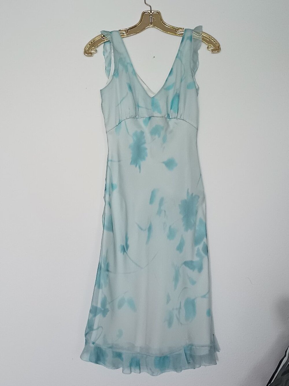 TAHARI - Silk Dress in off-white and light blue